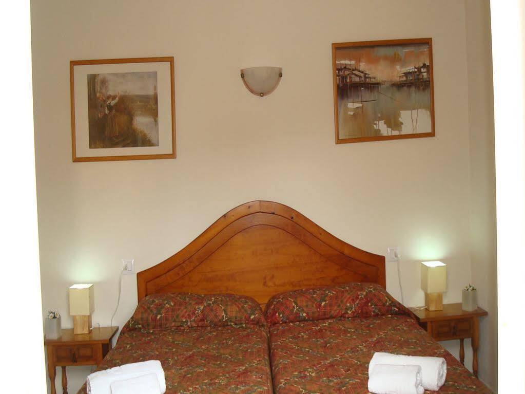 Apartamentos Surest Cala'N Blanes  Esterno foto